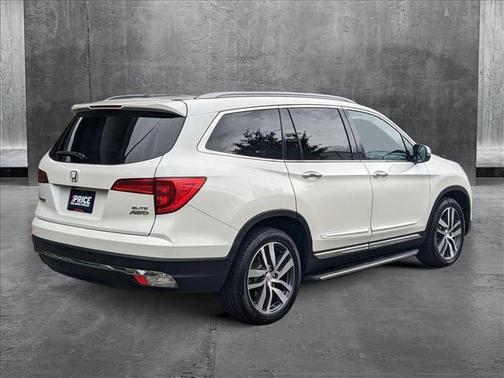 2017 Honda Pilot Elite