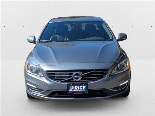 2016 Volvo S60 T6 Drive-E Platinum