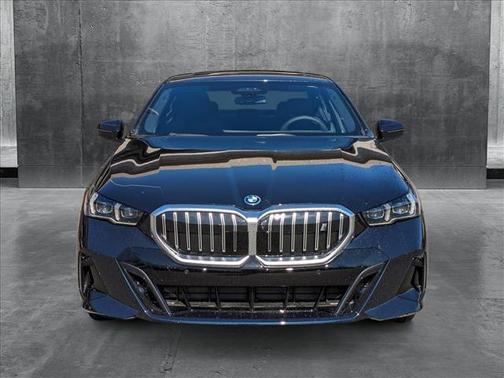 2024 BMW i5 eDrive40