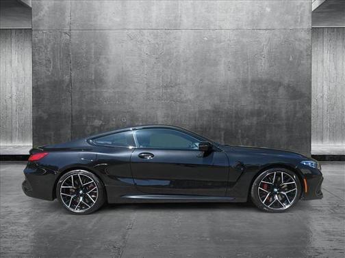 2022 BMW M8 Competition