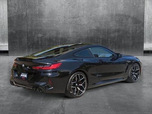 2022 BMW M8 Competition