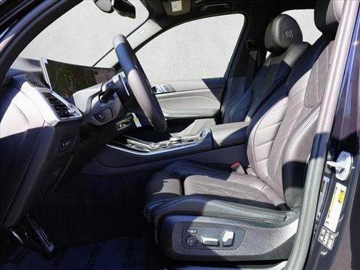 Carbon Black Metallic 2026 BMW X5 xDrive40i