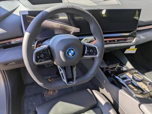 2026 BMW i5 xDrive40