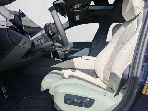 Tanzanite Blue II Metallic 2026 BMW i5 xDrive40
