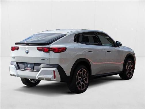 2025 BMW X2 xDrive28i
