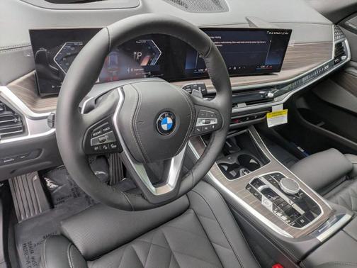 Tanzanite Blue II Metallic 2026 BMW X5 xDrive40i
