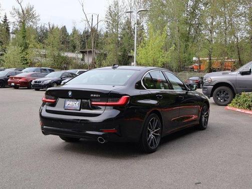 Jet Black 2019 BMW 330 i