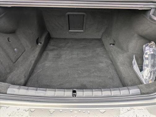 2024 BMW 750e xDrive