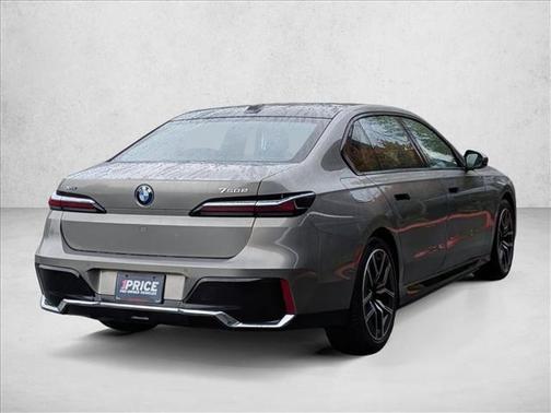 2024 BMW 750e xDrive