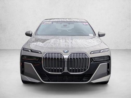 2024 BMW 750e xDrive