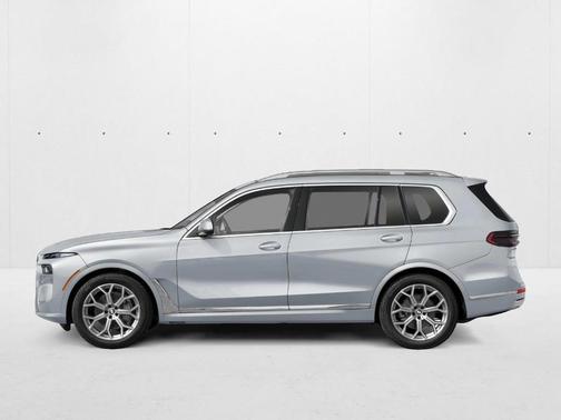 Gray Metallic 2026 BMW X7 xDrive40i