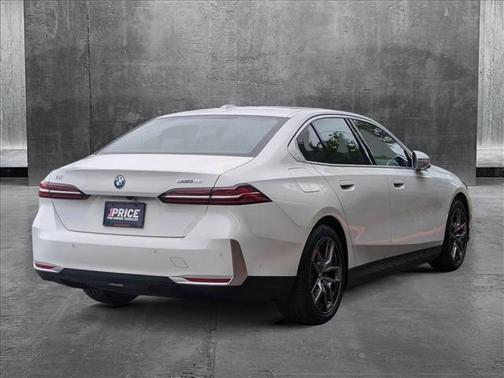 2024 BMW i5 eDrive40