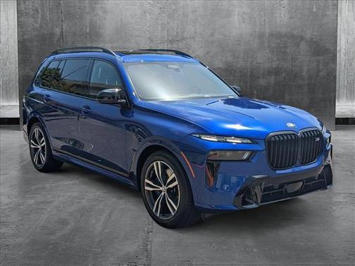 2024 BMW X7 M60i