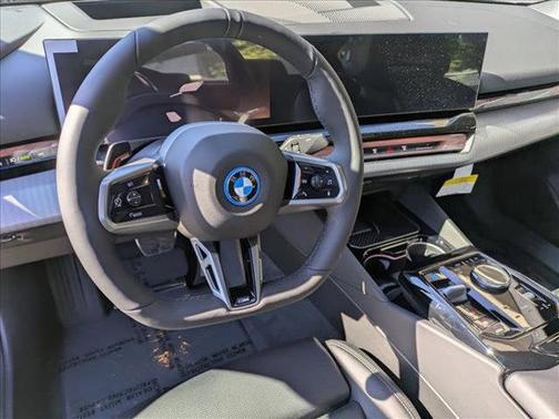 2026 BMW i5 xDrive40