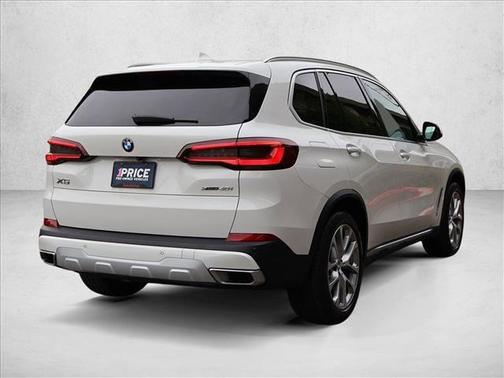 Alpine White 2023 BMW X5 xDrive40i