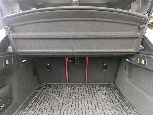 2024 Jaguar F-PACE P400 R-Dynamic S