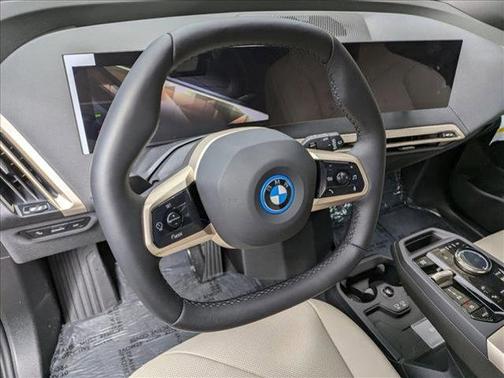 2025 BMW iX xDrive50