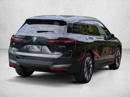 2025 BMW iX xDrive50