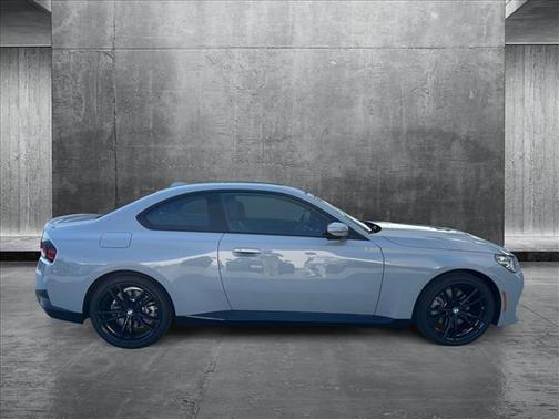 2024 BMW 230 i xDrive