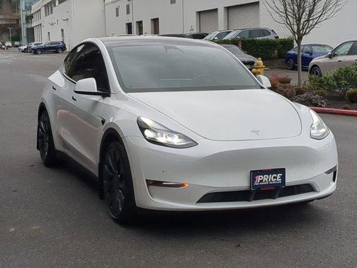 2023 Tesla Model Y Performance