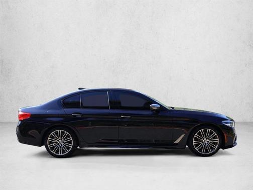 Carbon Black Metallic 2018 BMW M550 i xDrive