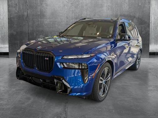 2025 BMW X7 M60i