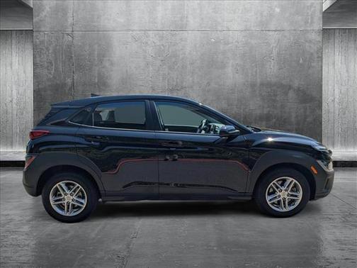 2022 Hyundai KONA SE