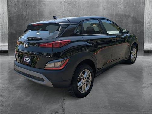 2022 Hyundai KONA SE