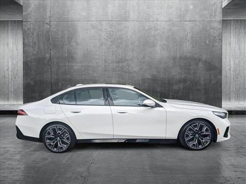 2024 BMW i5 eDrive40