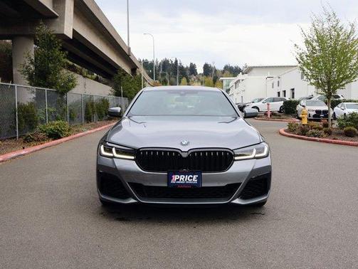 Skyscraper Gray Metallic 2023 BMW 540 i xDrive