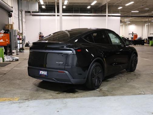 Diamond Black 2026 Tesla Model Y Long Range