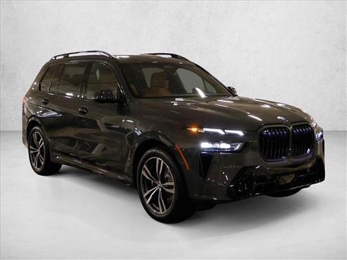 Gray Metallic 2027 BMW X7 xDrive40i