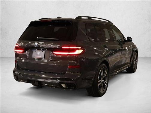 Gray Metallic 2027 BMW X7 xDrive40i
