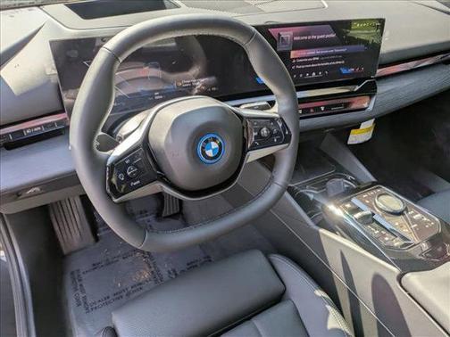 2026 BMW i5 xDrive40