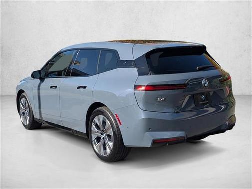 2026 BMW iX xDrive45