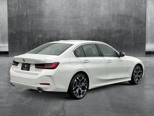 2025 BMW 330 i xDrive