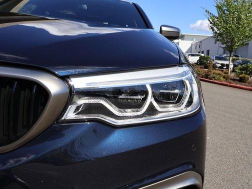 Carbon Black Metallic 2020 BMW M550 i xDrive