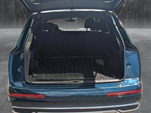 2022 Audi Q7 55 Prestige