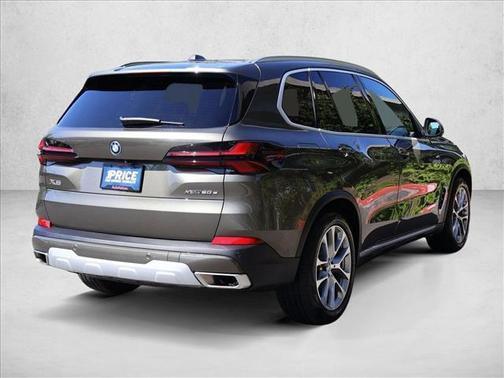 Manhattan Green Metallic 2026 BMW X5 PHEV xDrive50e