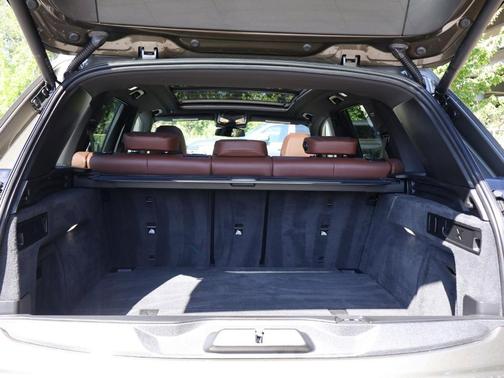 Manhattan Green Metallic 2026 BMW X5 PHEV xDrive50e