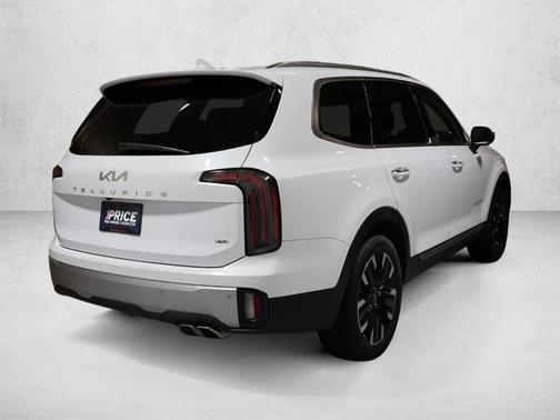 Glacial White Pearl 2023 Kia Telluride SX