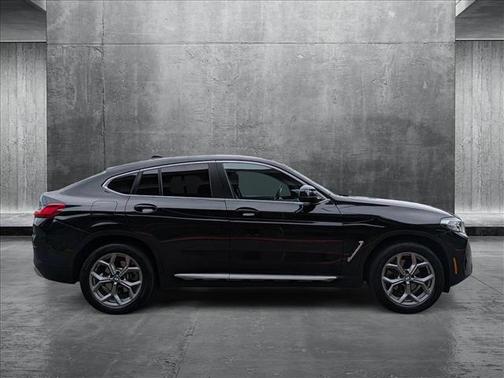 2024 BMW X4 xDrive30i
