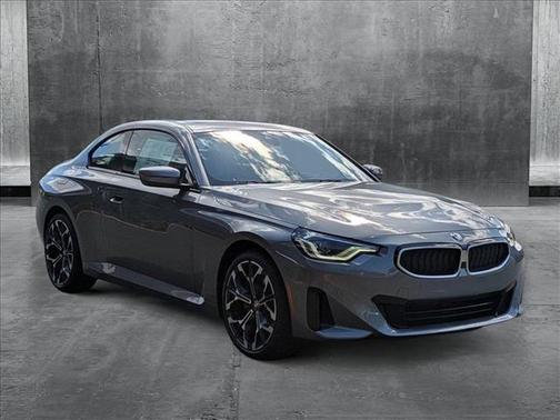 2025 BMW 230 i xDrive