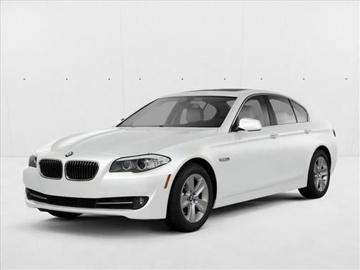 2011 BMW 528 i