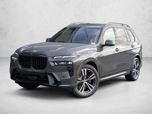 Gray Metallic 2026 BMW X7 xDrive40i
