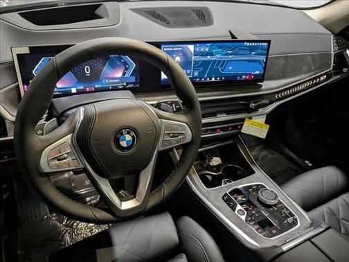 Gray Metallic 2026 BMW X7 xDrive40i