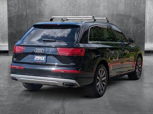 2019 Audi Q7 45 SE Premium Plus