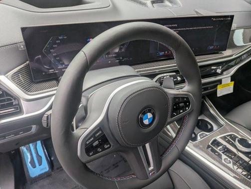 2026 BMW X7 M60i