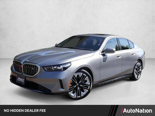 Gray Metallic 2026 BMW i5 xDrive40