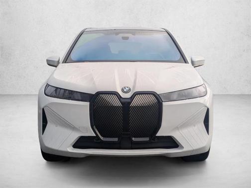 Alpine White 2026 BMW iX xDrive60